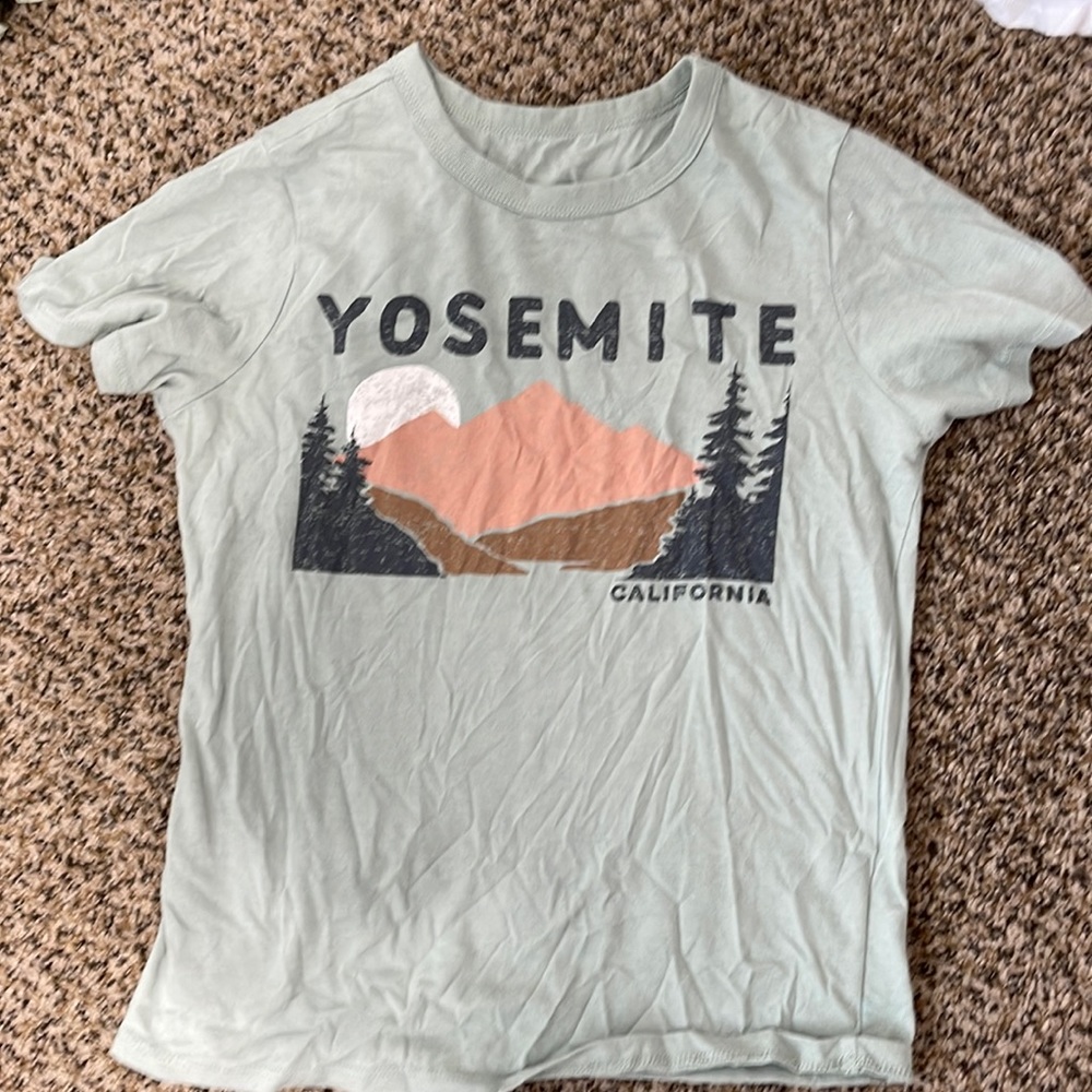 sage green Yosemite, CA tee